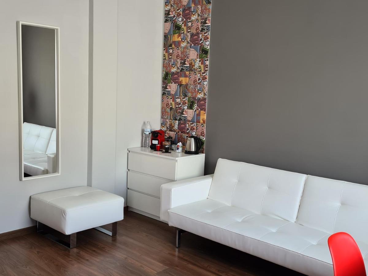 Red Rooms Tsimiski 60 เทสซาโลนิกิ ภายนอก รูปภาพ