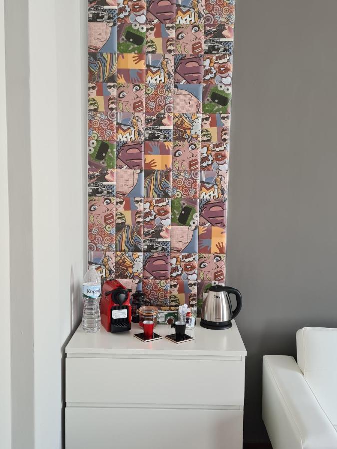 Red Rooms Tsimiski 60 เทสซาโลนิกิ ภายนอก รูปภาพ