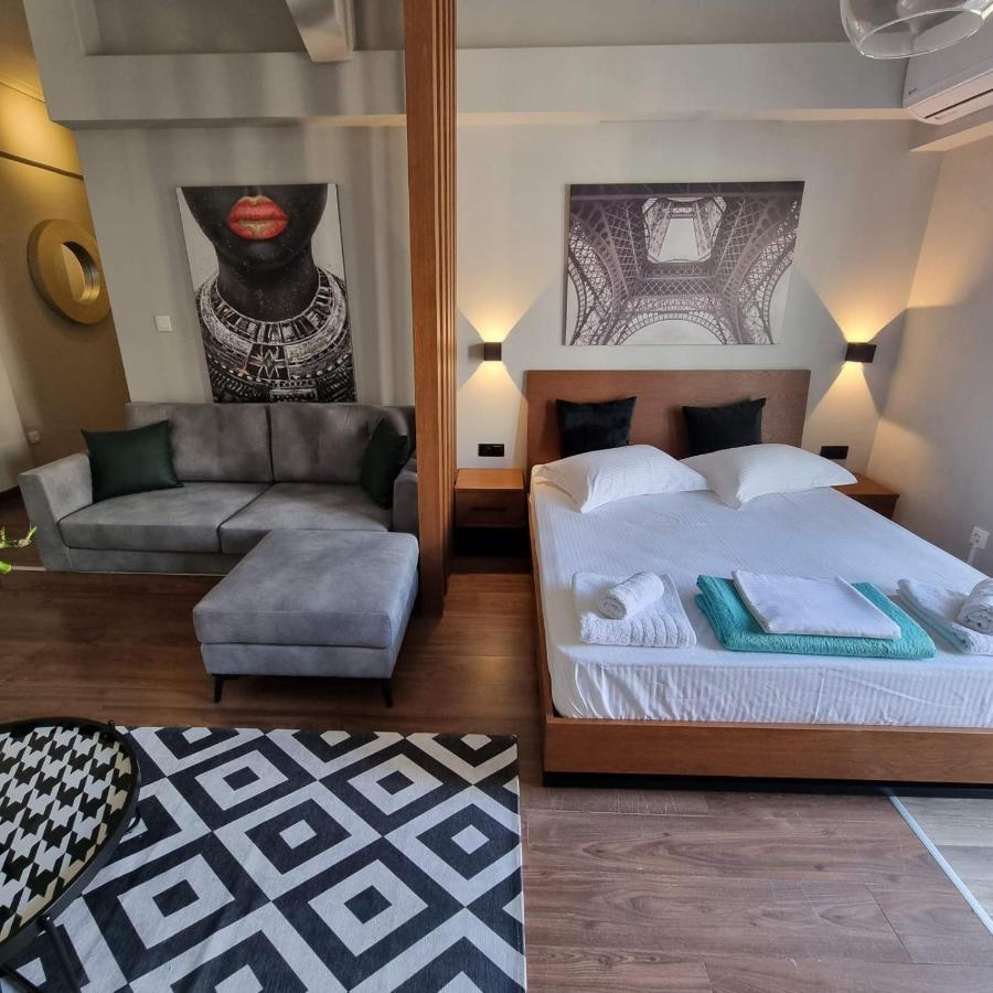 Red Rooms Tsimiski 60 เทสซาโลนิกิ ภายนอก รูปภาพ